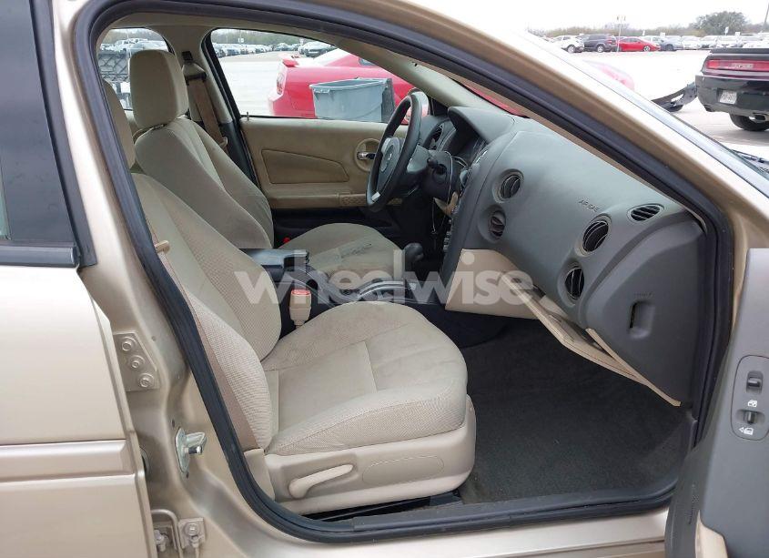 Photo 5 of 2004 Pontiac Grand PRIX GT1 (VIN 2G2WP522941184242)