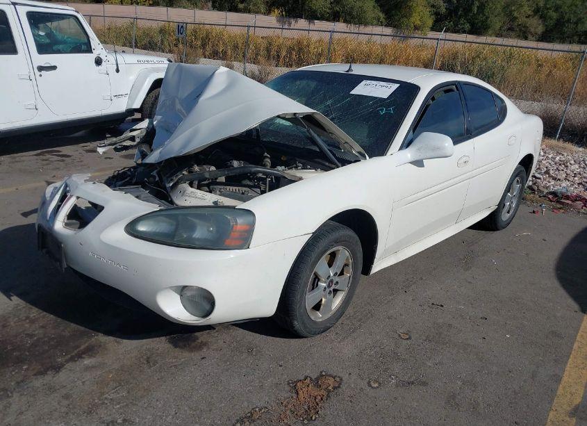 Photo 2 of 2005 Pontiac Grand PRIX (VIN 2G2WP522951213806)