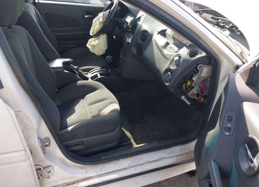 Photo 5 of 2005 Pontiac Grand PRIX (VIN 2G2WP522951213806)
