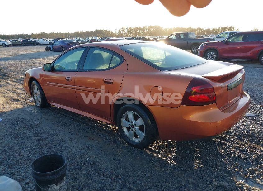 Photo 3 of 2005 Pontiac Grand PRIX (VIN 2G2WP522X51163630)