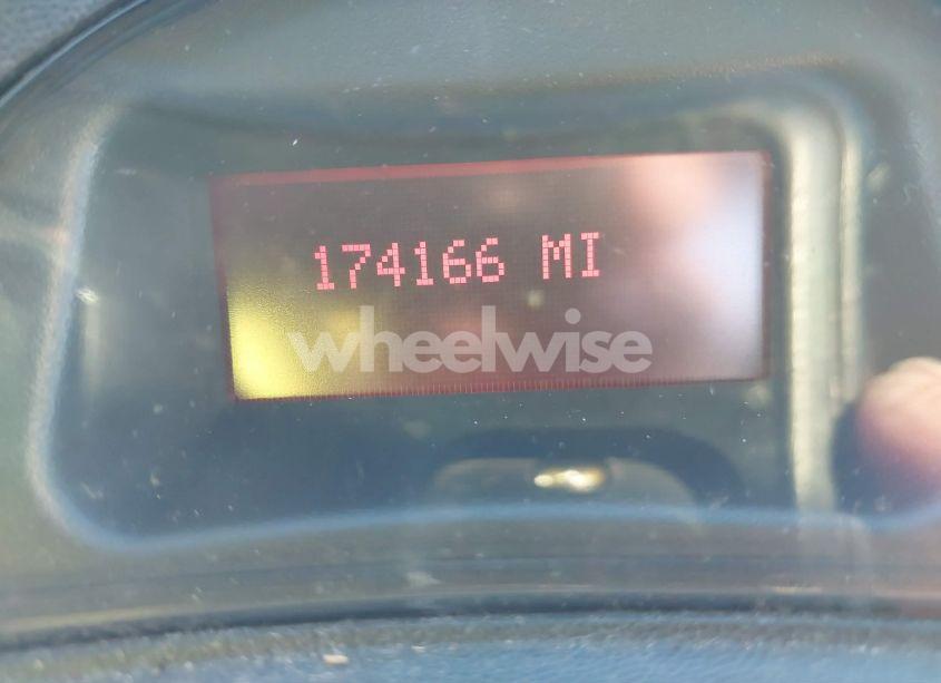 Photo 7 of 2005 Pontiac Grand PRIX (VIN 2G2WP522X51163630)