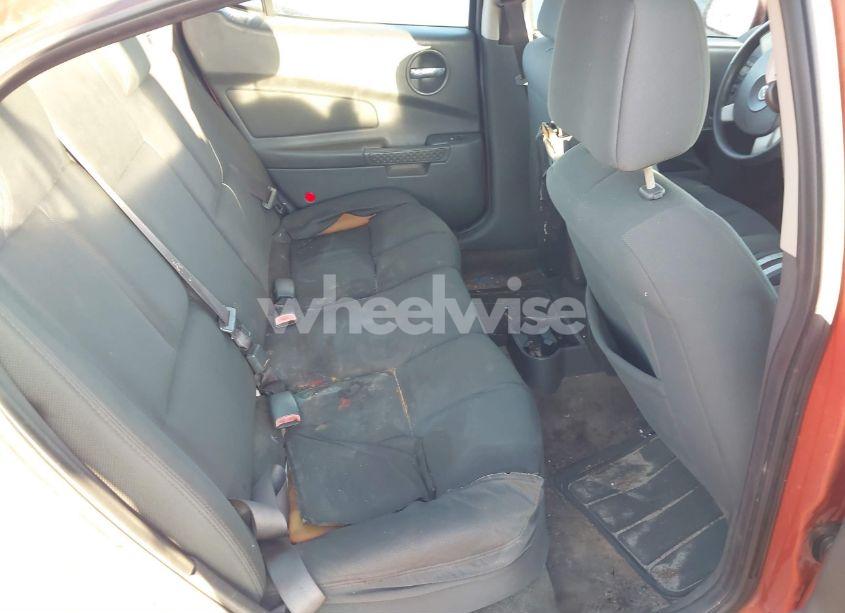 Photo 8 of 2005 Pontiac Grand PRIX (VIN 2G2WP522X51163630)