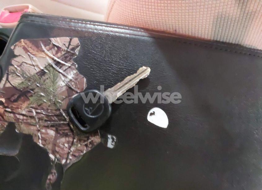 Photo 11 of 2005 Pontiac Grand PRIX (VIN 2G2WP522X51281175)