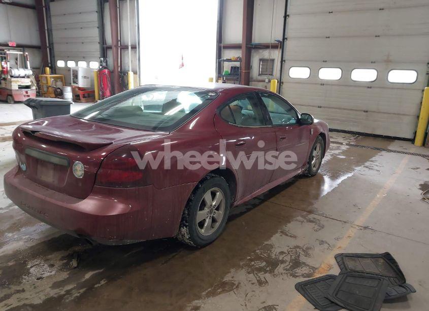 Photo 4 of 2005 Pontiac Grand PRIX (VIN 2G2WP522X51281175)