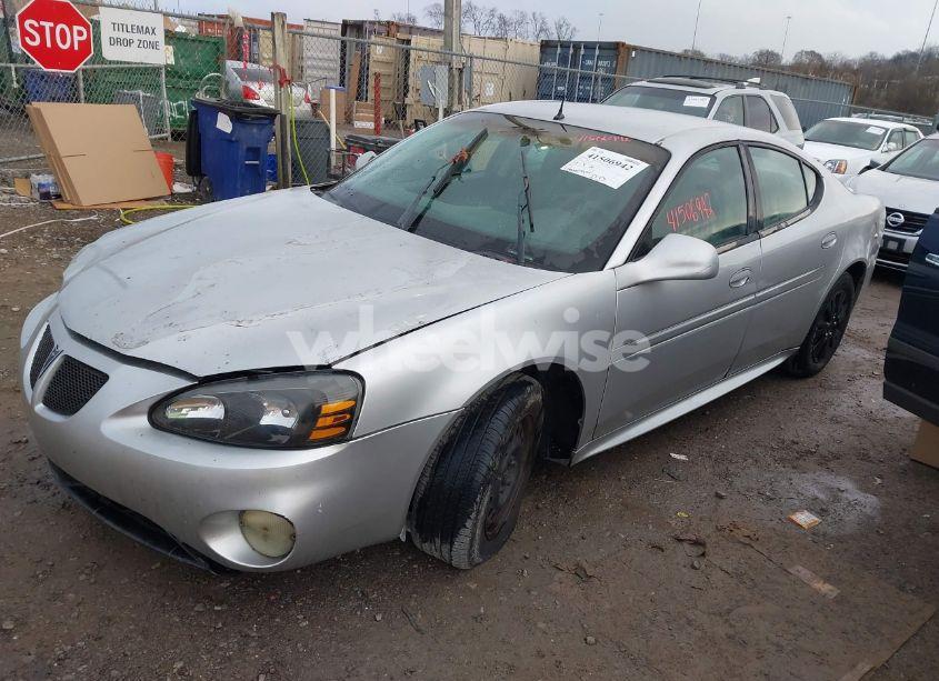 Photo 2 of 2004 Pontiac Grand PRIX GT1 (VIN 2G2WP542641256480)