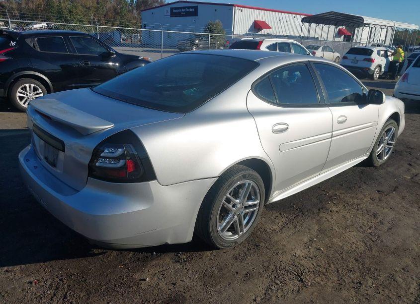 Photo 4 of 2005 Pontiac Grand PRIX (VIN 2G2WP542751243173)