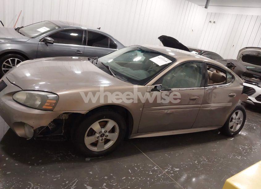 Photo 15 of 2006 Pontiac Grand PRIX (VIN 2G2WP552061287516)