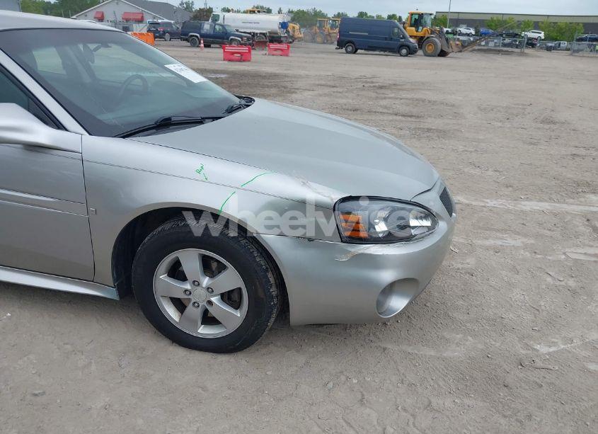 Photo 6 of 2007 Pontiac Grand PRIX (VIN 2G2WP552071187871)