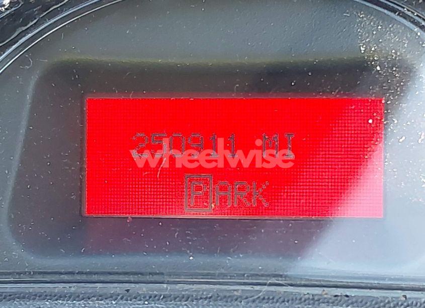 Photo 16 of 2006 Pontiac Grand PRIX (VIN 2G2WP552161243203)