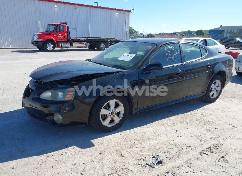 Photo 2 of 2007 Pontiac Grand PRIX (VIN 2G2WP552171124777)