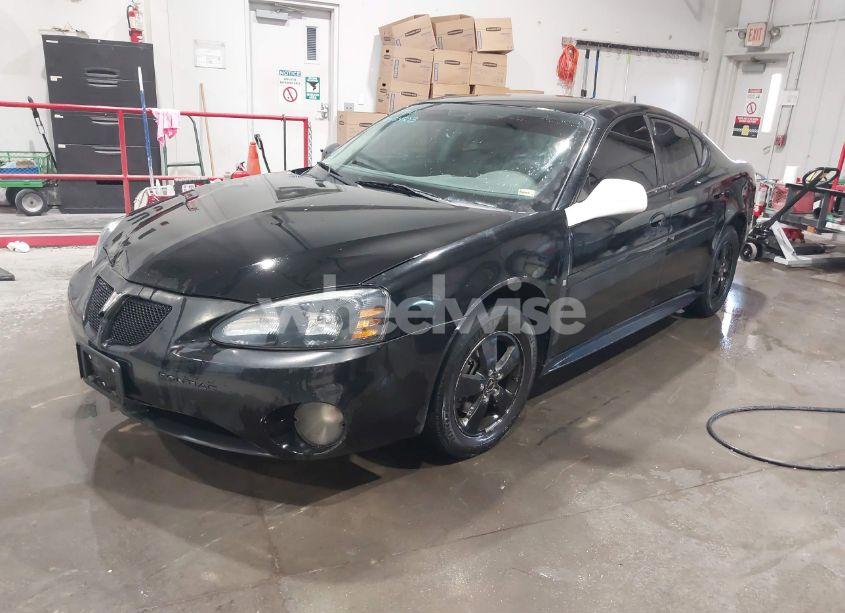 Photo 2 of 2008 Pontiac Grand PRIX (VIN 2G2WP552181102117)