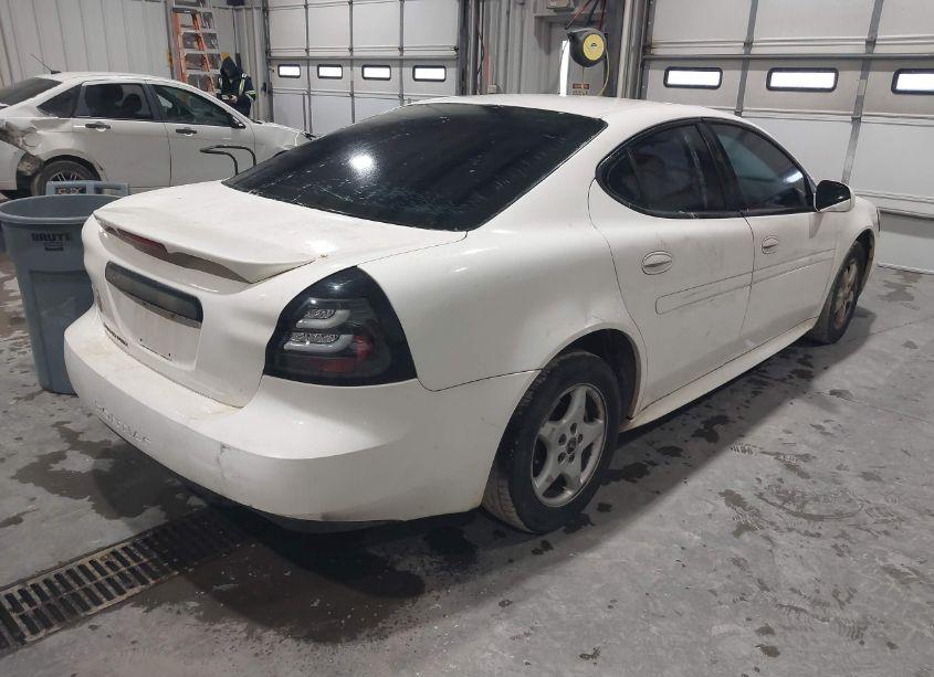 Photo 4 of 2006 Pontiac Grand PRIX (VIN 2G2WP552261160055)
