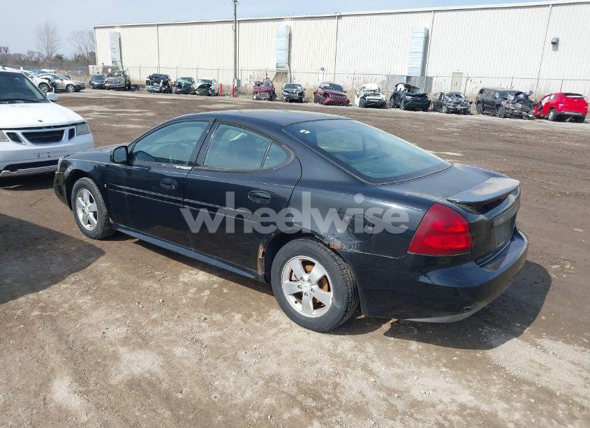Photo 3 of 2007 Pontiac Grand PRIX (VIN 2G2WP552271124044)