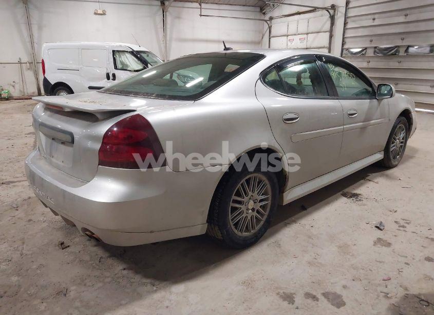Photo 4 of 2007 Pontiac Grand PRIX (VIN 2G2WP552271176130)