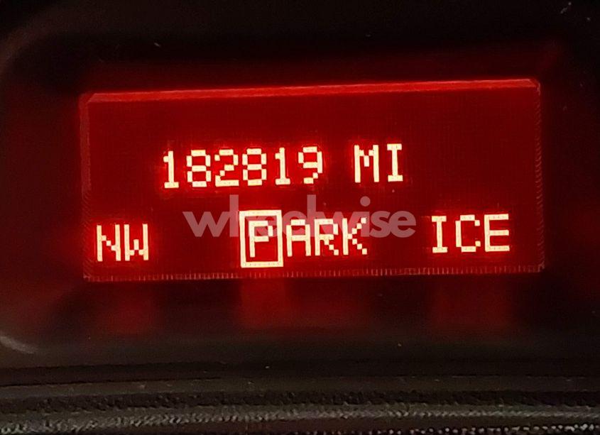 Photo 16 of 2008 Pontiac Grand PRIX (VIN 2G2WP552281114826)