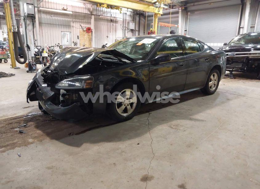 Photo 2 of 2008 Pontiac Grand PRIX (VIN 2G2WP552281114826)