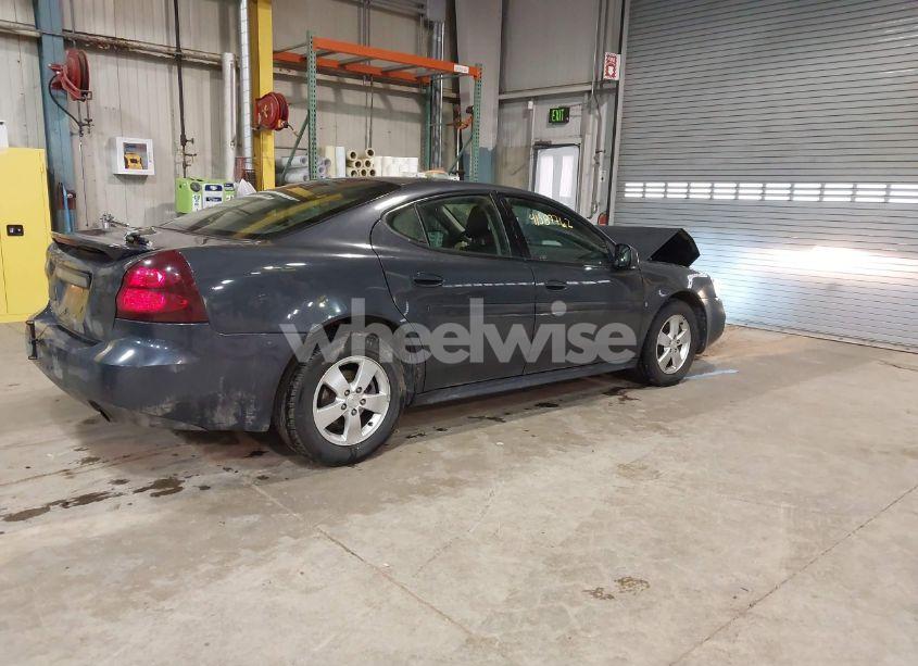 Photo 4 of 2008 Pontiac Grand PRIX (VIN 2G2WP552281114826)
