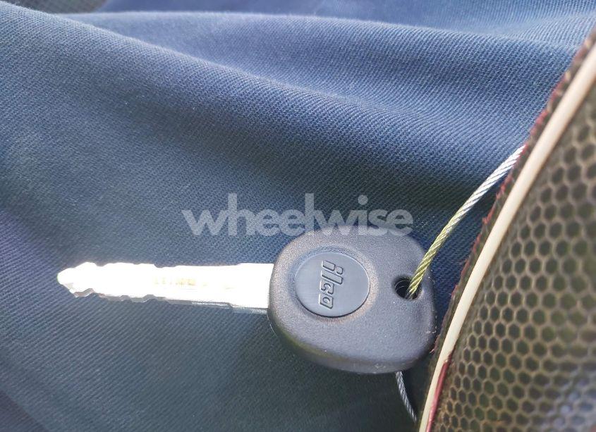 Photo 11 of 2008 Pontiac Grand PRIX (VIN 2G2WP552281181023)