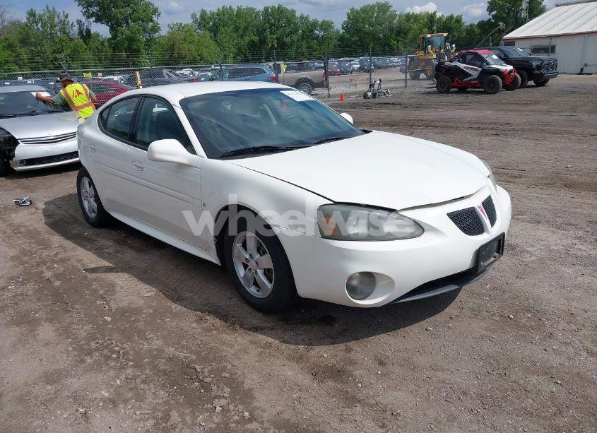 2008 Pontiac Grand PRIX (VIN 2G2WP552381182245) main photo