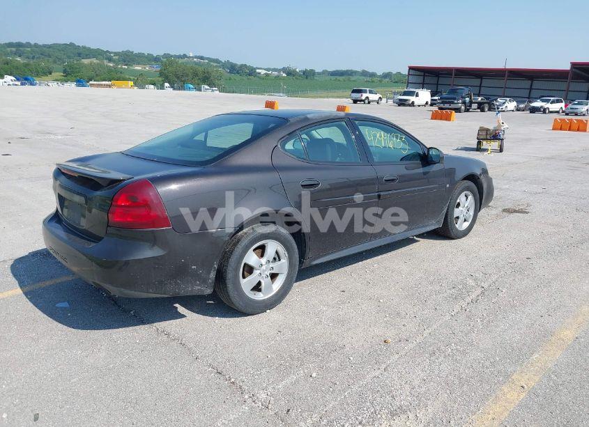 Photo 4 of 2008 Pontiac Grand PRIX (VIN 2G2WP552481115377)