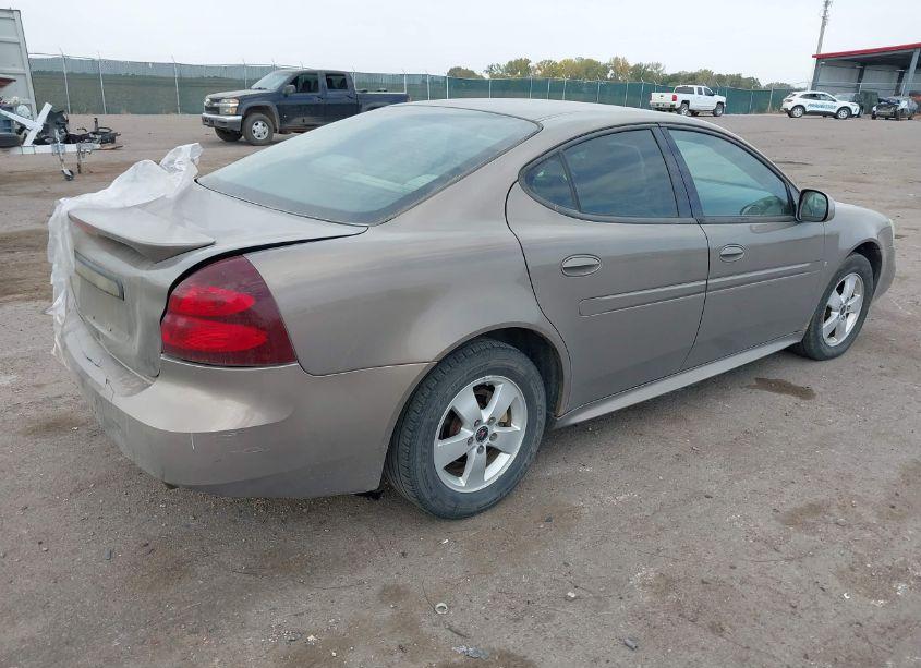 Photo 4 of 2006 Pontiac Grand PRIX (VIN 2G2WP552561264605)