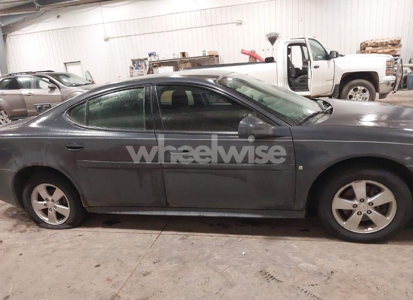Photo 13 of 2008 Pontiac Grand PRIX (VIN 2G2WP552581153054)