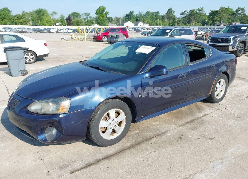 Photo 2 of 2007 Pontiac Grand PRIX (VIN 2G2WP552671179645)