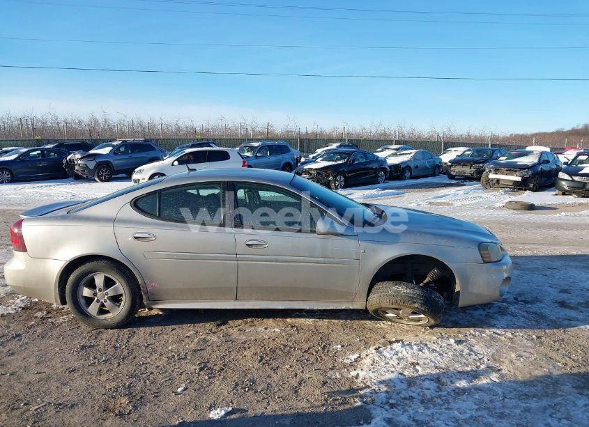 Photo 13 of 2007 Pontiac Grand PRIX (VIN 2G2WP552671189494)