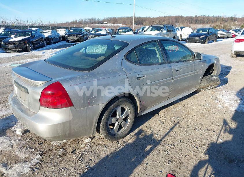 Photo 4 of 2007 Pontiac Grand PRIX (VIN 2G2WP552671189494)