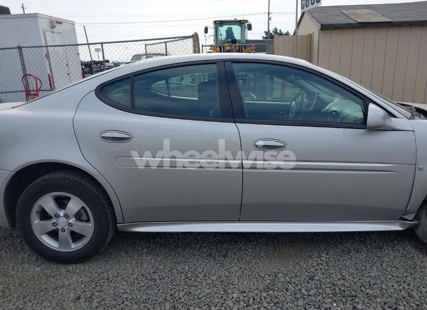Photo 13 of 2008 Pontiac Grand PRIX (VIN 2G2WP552681108902)