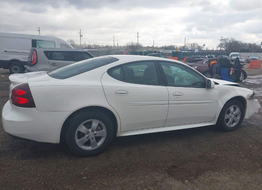 Photo 13 of 2007 Pontiac Grand PRIX (VIN 2G2WP552771202026)