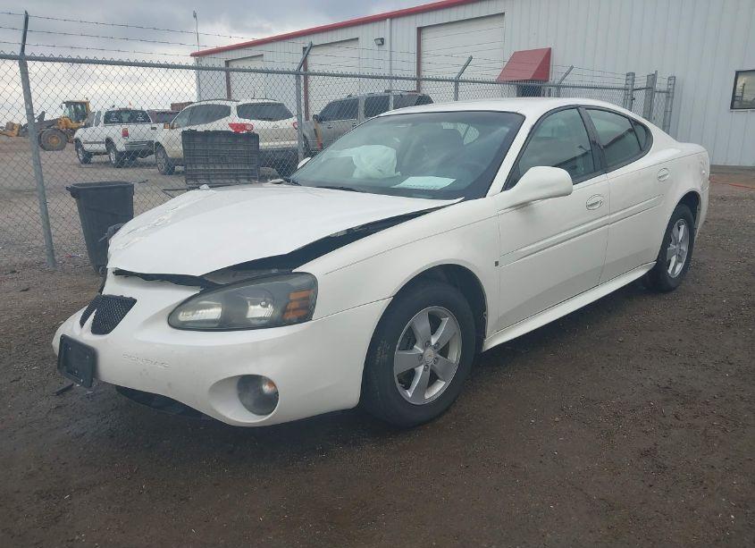 Photo 2 of 2007 Pontiac Grand PRIX (VIN 2G2WP552771202026)