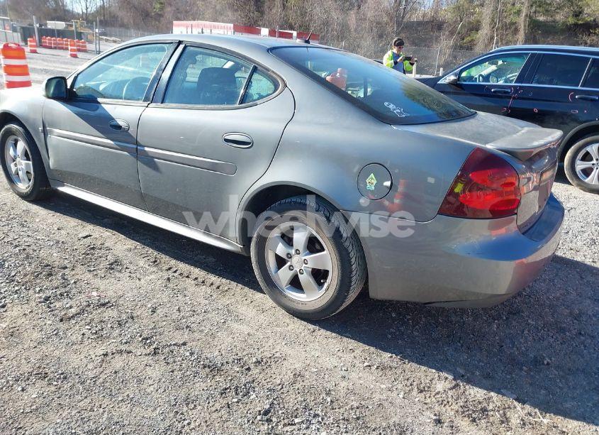 Photo 3 of 2008 Pontiac Grand PRIX (VIN 2G2WP552981116007)