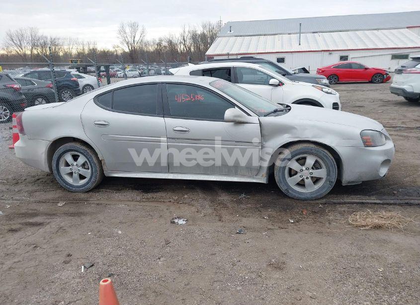 Photo 13 of 2008 Pontiac Grand PRIX (VIN 2G2WP552981151307)
