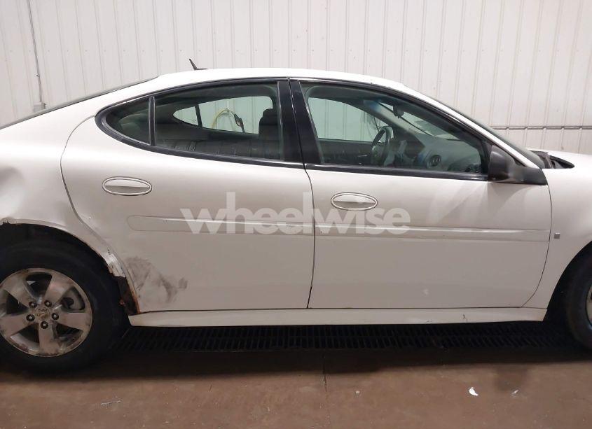 Photo 14 of 2007 Pontiac Grand PRIX (VIN 2G2WP552X71147152)