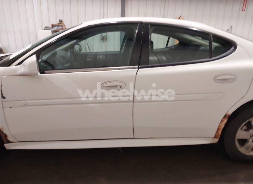 Photo 15 of 2007 Pontiac Grand PRIX (VIN 2G2WP552X71147152)