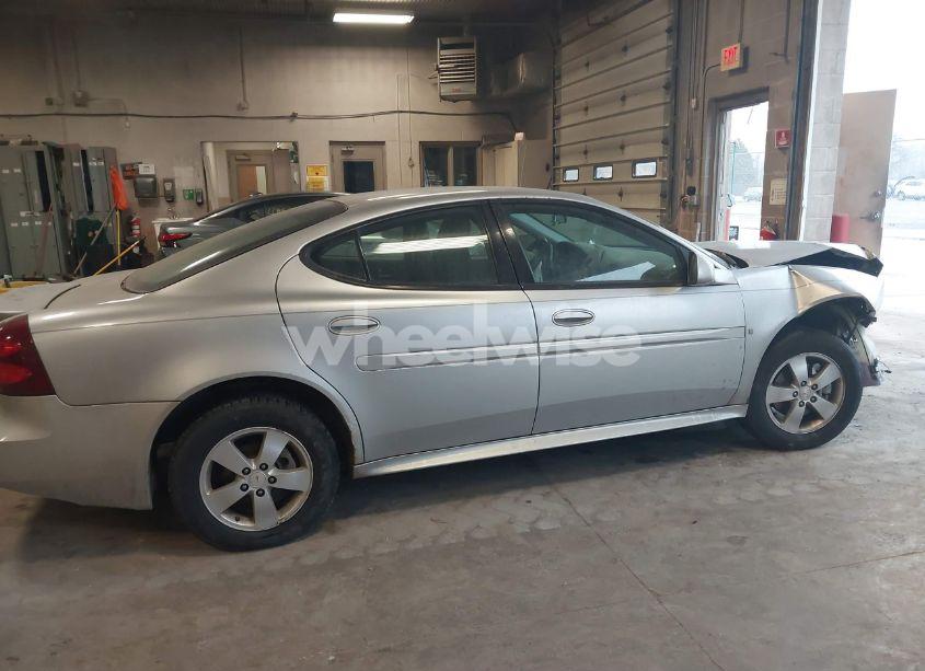 Photo 13 of 2008 Pontiac Grand PRIX (VIN 2G2WP552X81172389)