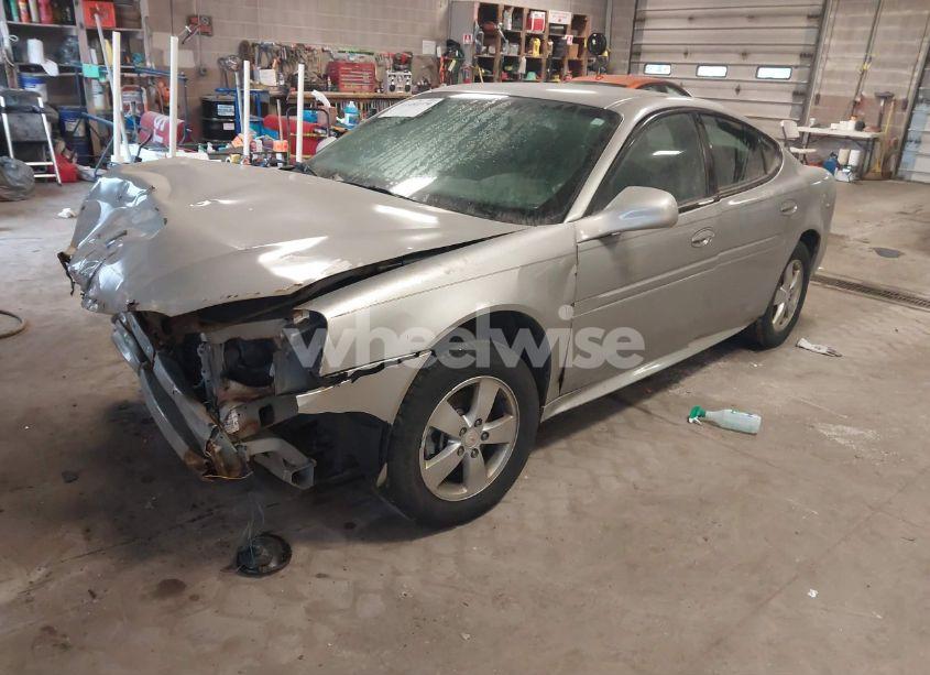 Photo 2 of 2008 Pontiac Grand PRIX (VIN 2G2WP552X81172389)