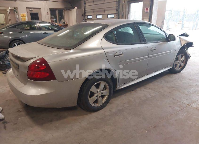Photo 4 of 2008 Pontiac Grand PRIX (VIN 2G2WP552X81172389)