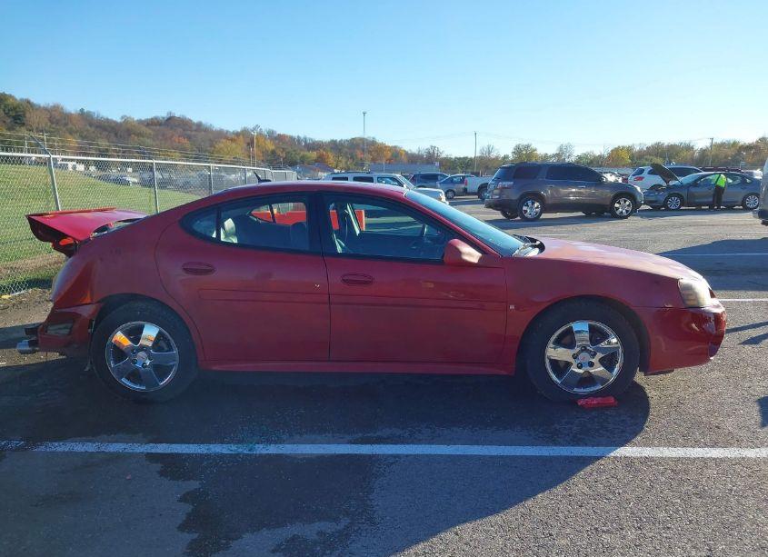 Photo 13 of 2007 Pontiac Grand PRIX (VIN 2G2WP582071221612)