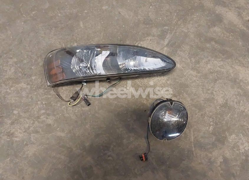 Photo 12 of 2008 Pontiac Grand PRIX (VIN 2G2WP582181125134)