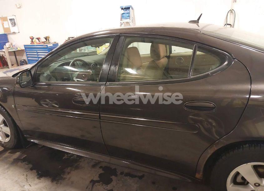 Photo 15 of 2008 Pontiac Grand PRIX (VIN 2G2WP582181125134)