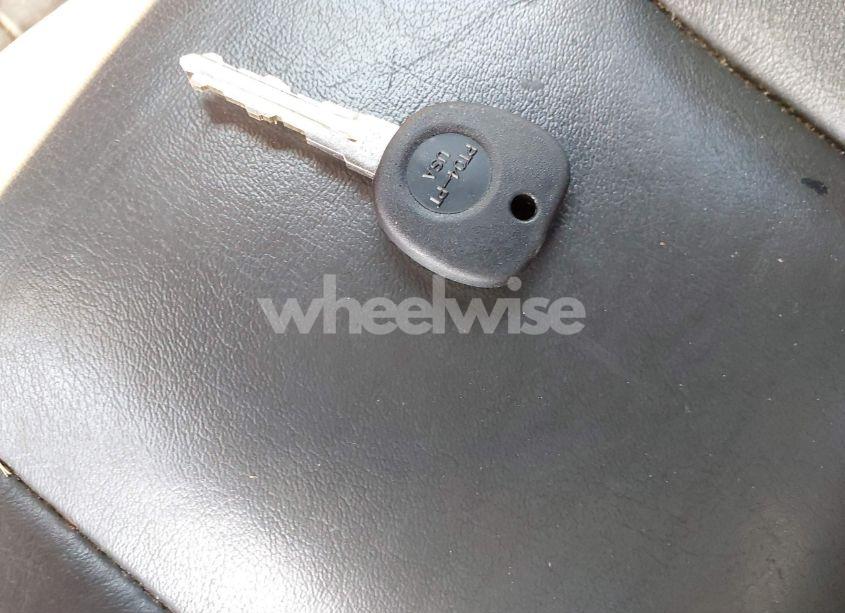 Photo 11 of 2004 Pontiac Grand PRIX GT2 (VIN 2G2WS522441287552)