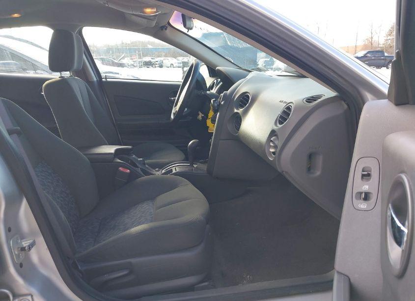 Photo 5 of 2004 Pontiac Grand PRIX GT2 (VIN 2G2WS522741107593)