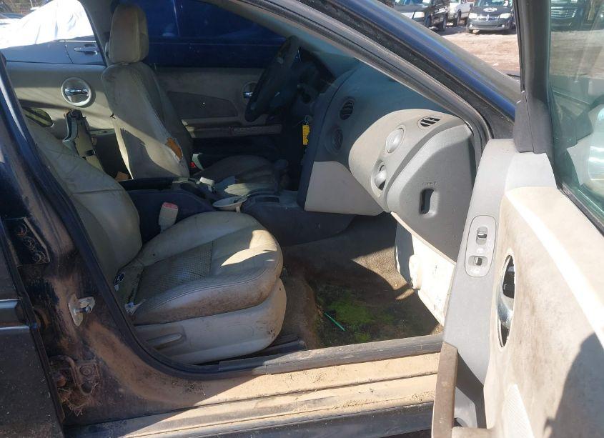 Photo 5 of 2004 Pontiac Grand PRIX GT2 (VIN 2G2WS522741205488)