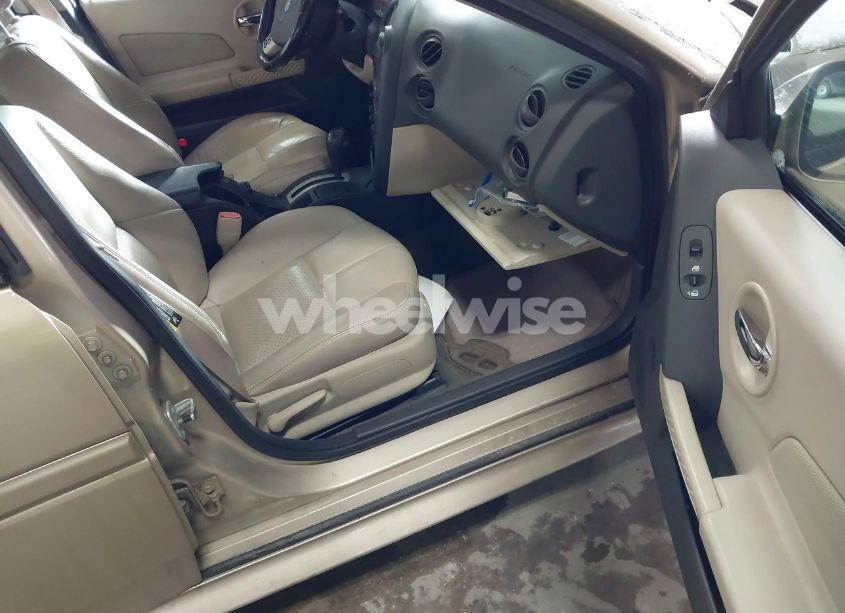 Photo 5 of 2004 Pontiac Grand PRIX GT2 (VIN 2G2WS522841291328)