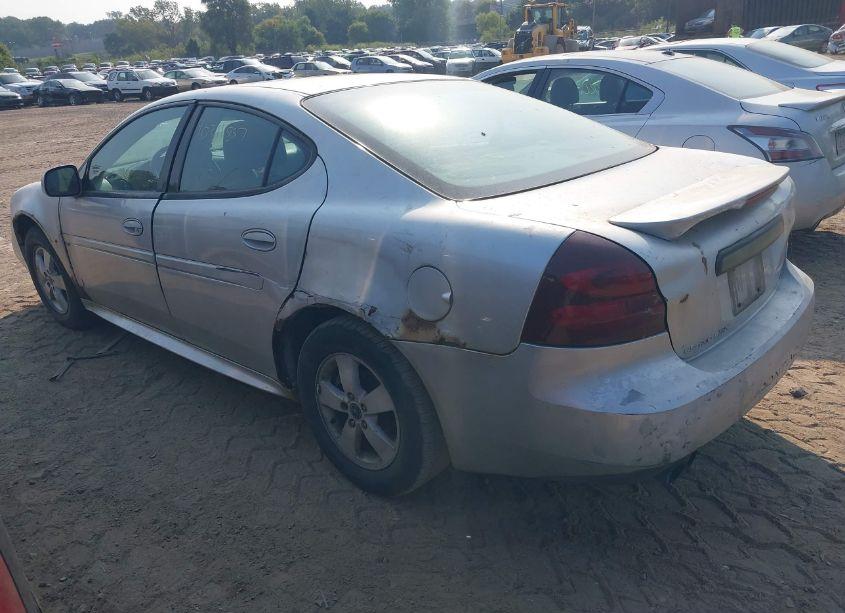 Photo 3 of 2005 Pontiac Grand PRIX GT (VIN 2G2WS522X51153985)