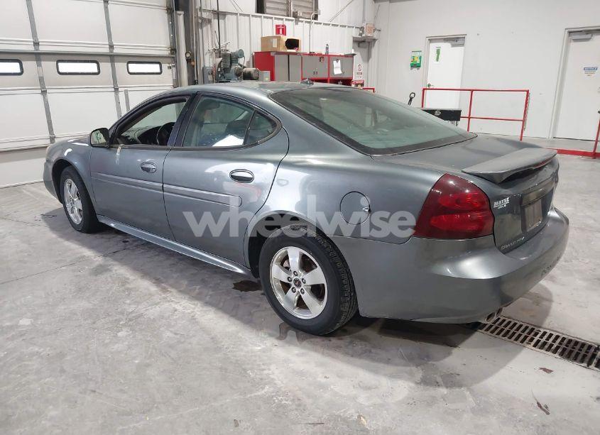 Photo 3 of 2005 Pontiac Grand PRIX GT (VIN 2G2WS542551130952)