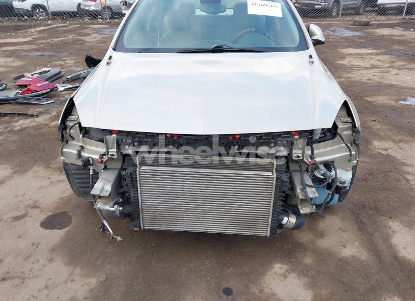 Photo 6 of 2016 Buick Regal TURBO (VIN 2G4GK5EX3G9129437)