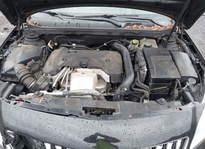 Photo 10 of 2015 Buick Regal TURBO (VIN 2G4GK5EXXF9166029)